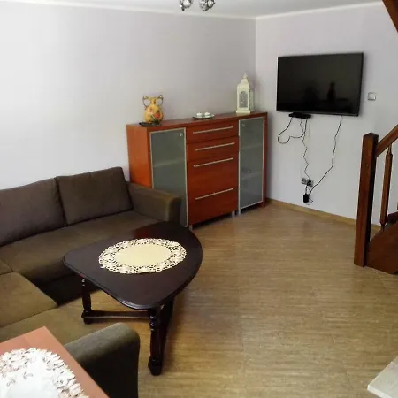 Dom Borys بيت للعطل Wisełka